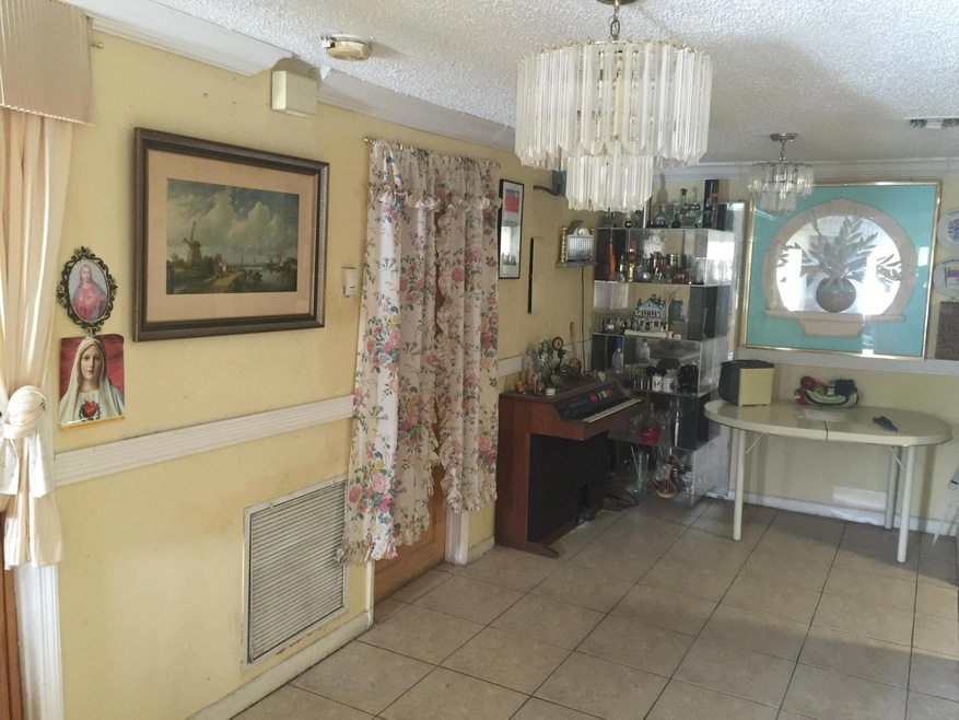 170 NE 15th Terrace, Boca Raton, FL 33432 - photo 1