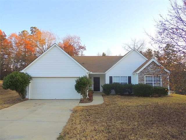 737 Baskins Cir, Winder, GA 30680 - photo 1