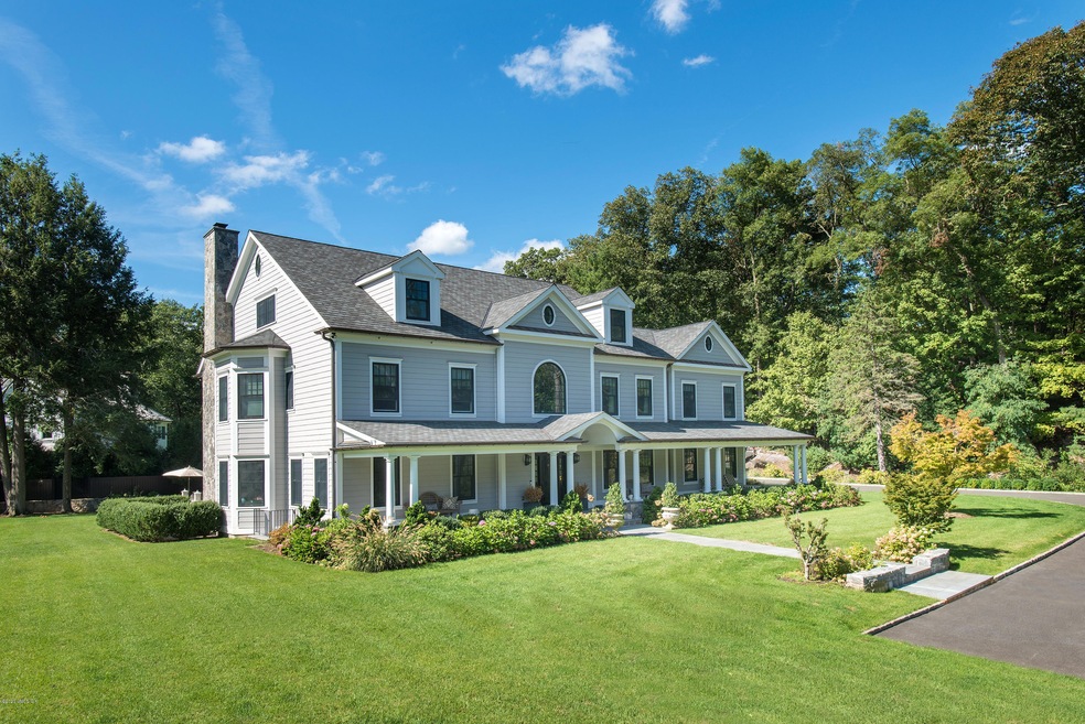 82 Cat Rock Rd, Cos Cob, CT 06807 - photo 1