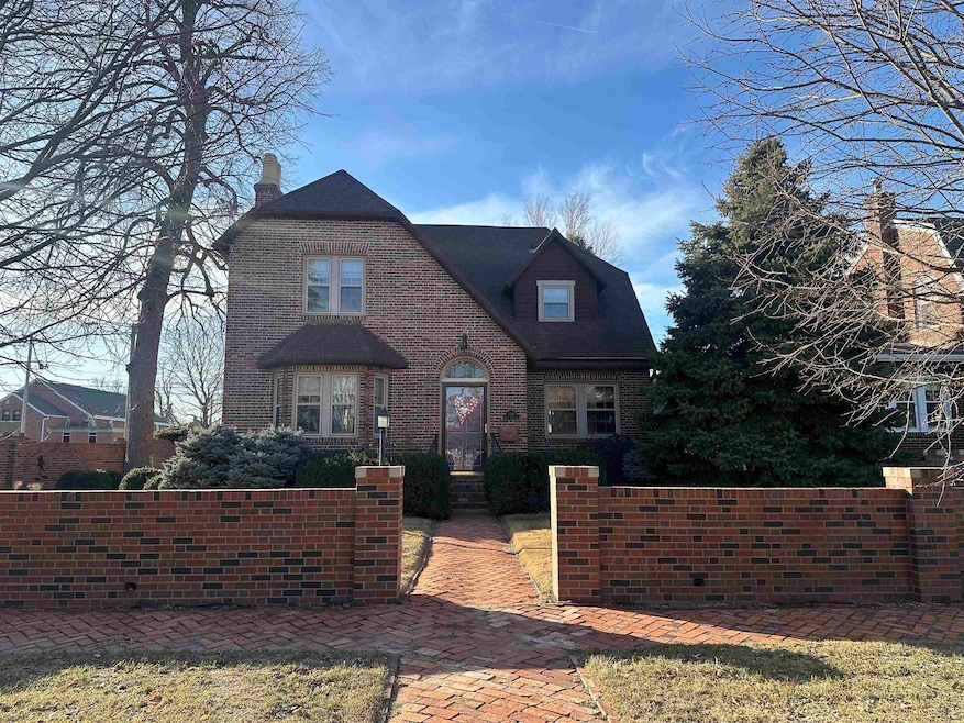 Sold $390,000