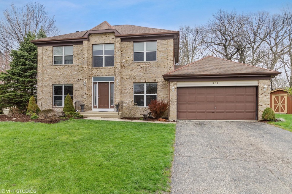 560 Old Oak Cir, Algonquin, IL 60102 - photo 1