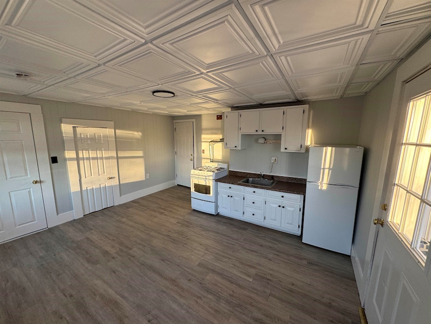 30 Ledge St unit 6, Nashua, NH 03060 - photo 1