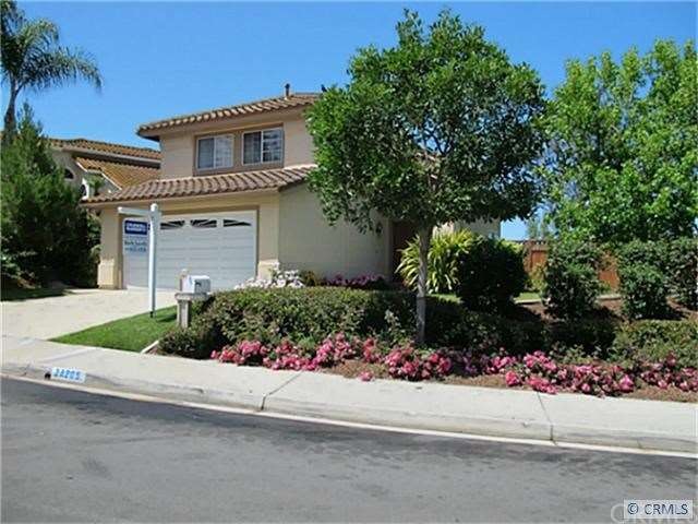 Quiet interior location with association landscapi