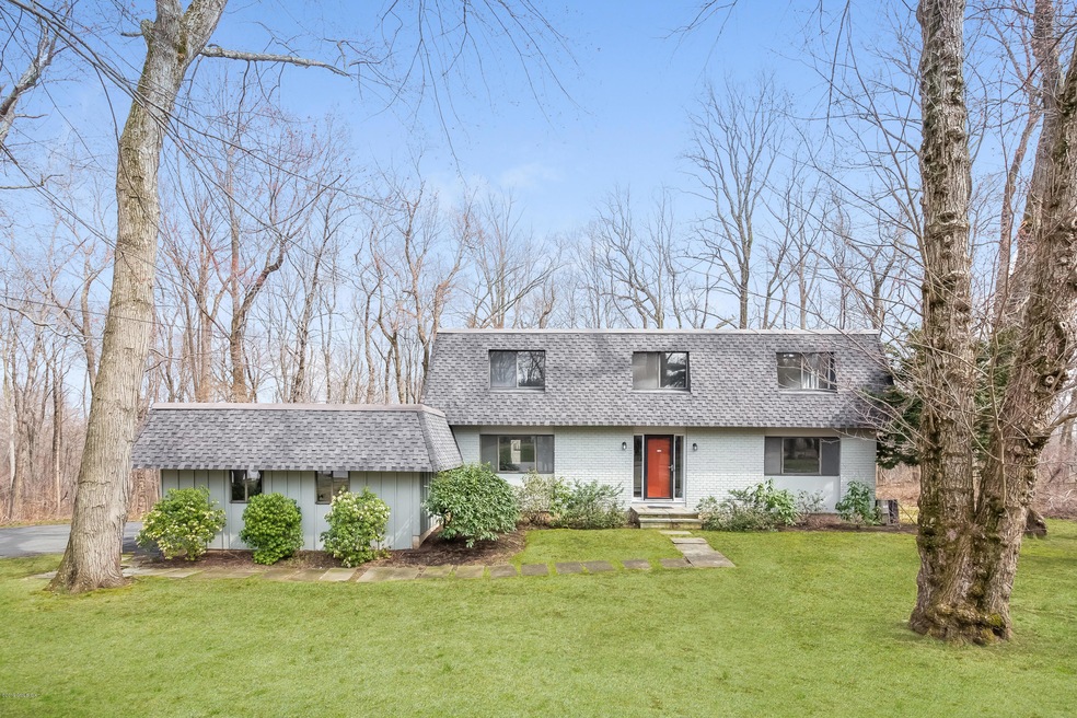 28 Nob Hill Ln, Stamford, CT 06903 - photo 1