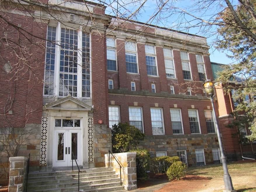 130 Beach St unit 112, Quincy, MA 02170 - photo 1