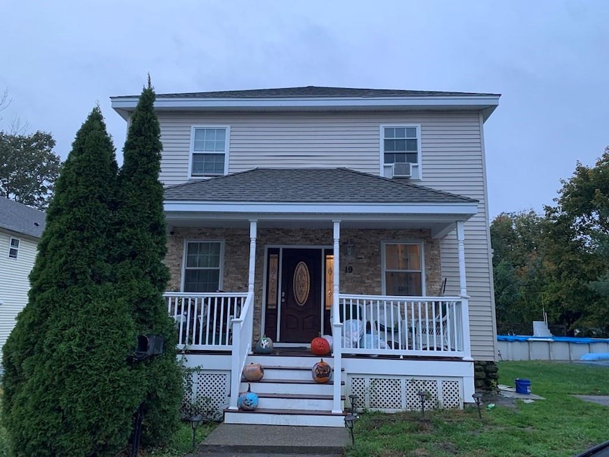 Sold $422,500 • Co-Listing Agent