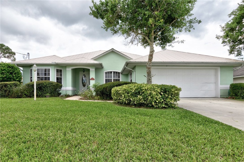 1827 Barber St, Sebastian, FL 32958 - photo 1