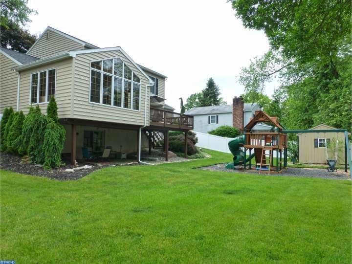 1869 Brandywine Rd, Reading, PA 19610 - photo 1