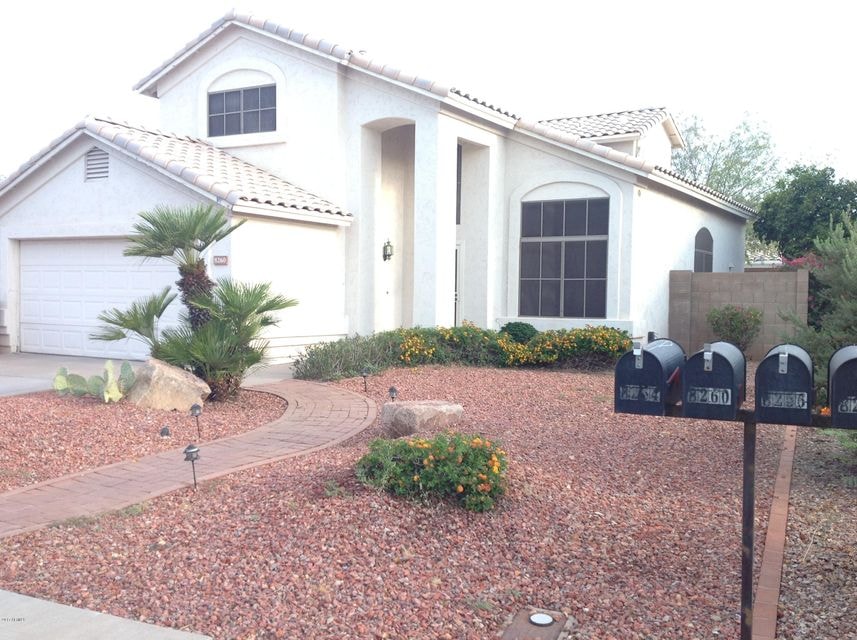 Inviting Curb Appeal