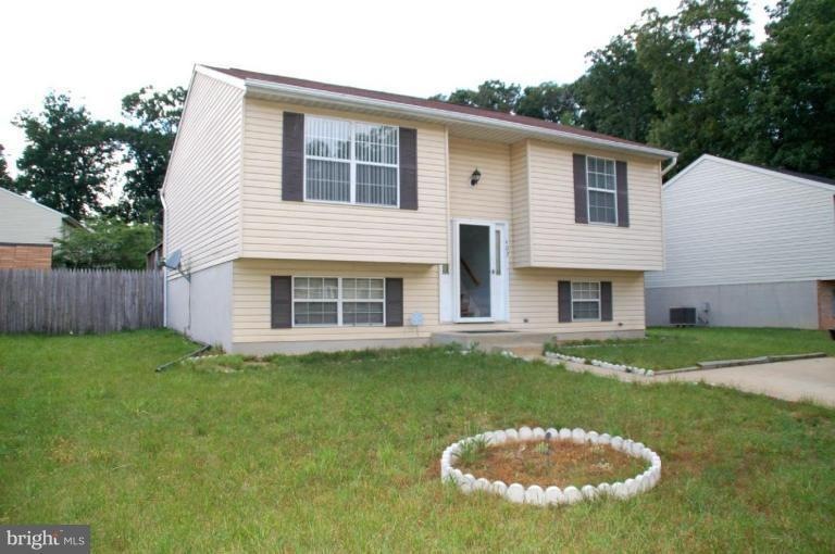 402 Strathspey Rd, Glen Burnie, MD 21061 - photo 1