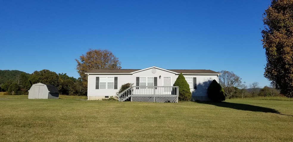 823 Smokey Rd, Rutledge, TN 37861 - photo 1