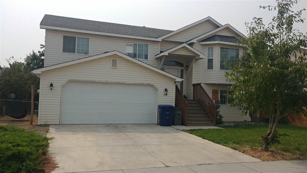 328 Beverly Ave, Medical Lake, WA 99022 - photo 1