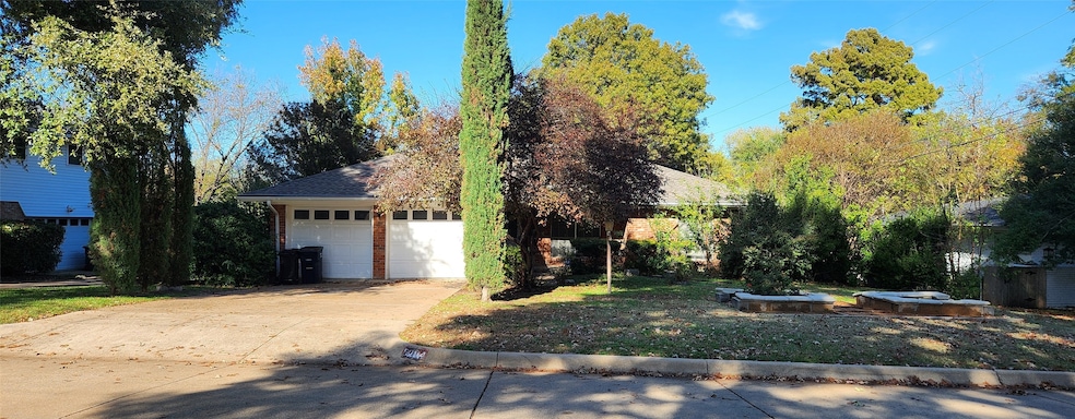 5204 Winifred Dr, Fort Worth, TX 76133 - photo 1