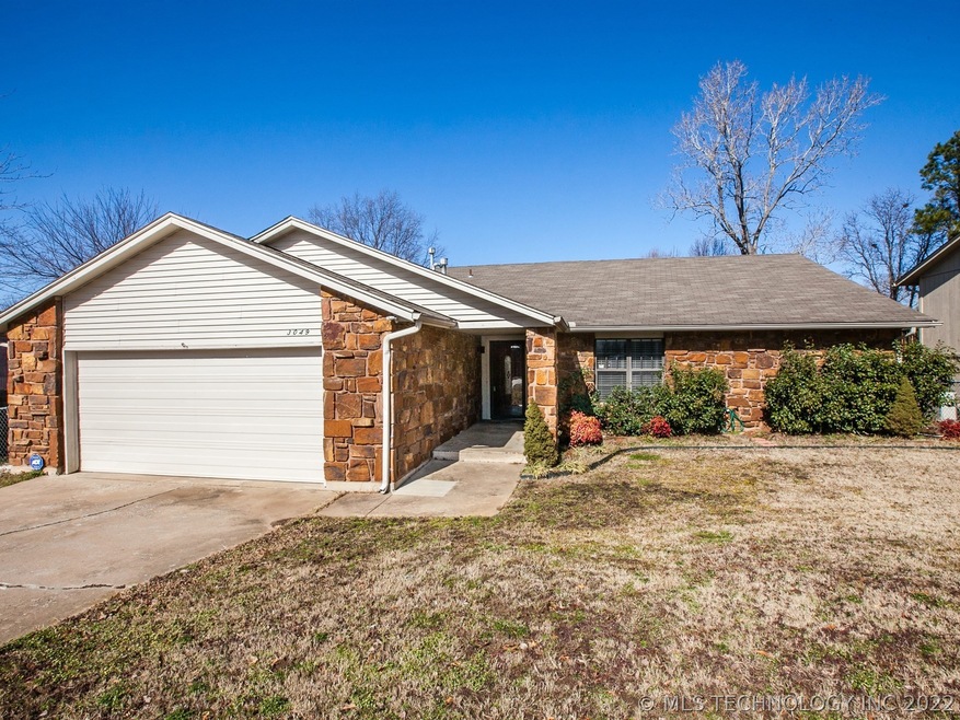 3049 W 70th St, Tulsa, OK 74132 - photo 1