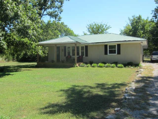 805 John Lunn Rd, Lewisburg, TN 37091 - photo 1