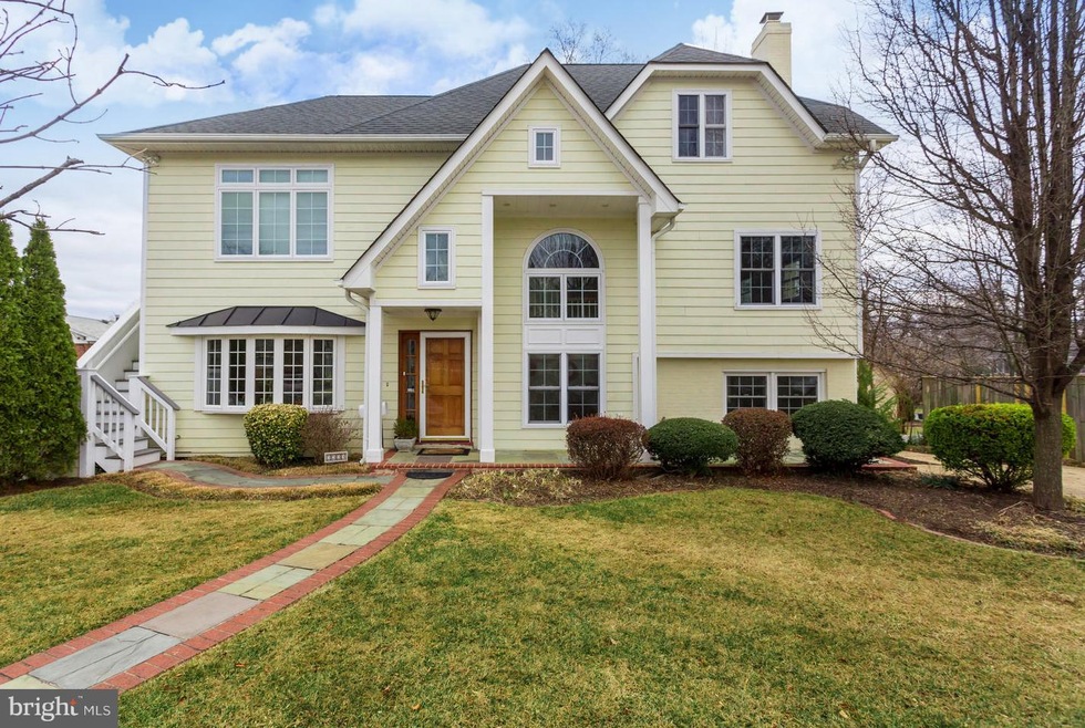 2223 Great Falls St, Falls Church, VA 22046 - photo 1