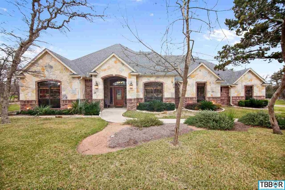 1327 Fredrick Ln, Temple, TX 76502 - photo 1