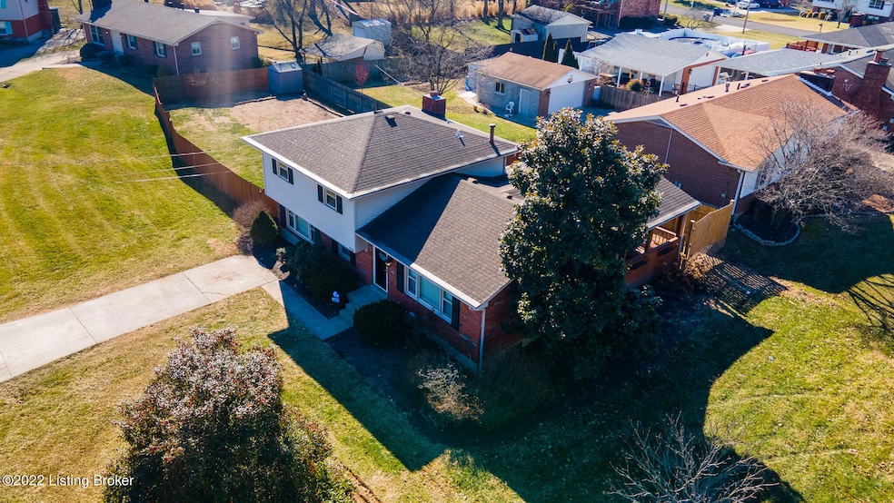 8500 Mar Vista Ct, Louisville, KY 40219 - photo 1