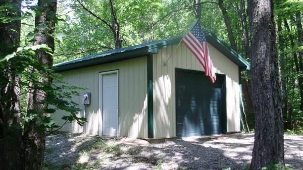 pole barn