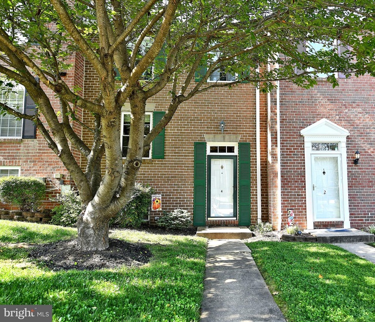 4 Pinecone Ct, Parkville, MD 21234 - photo 1