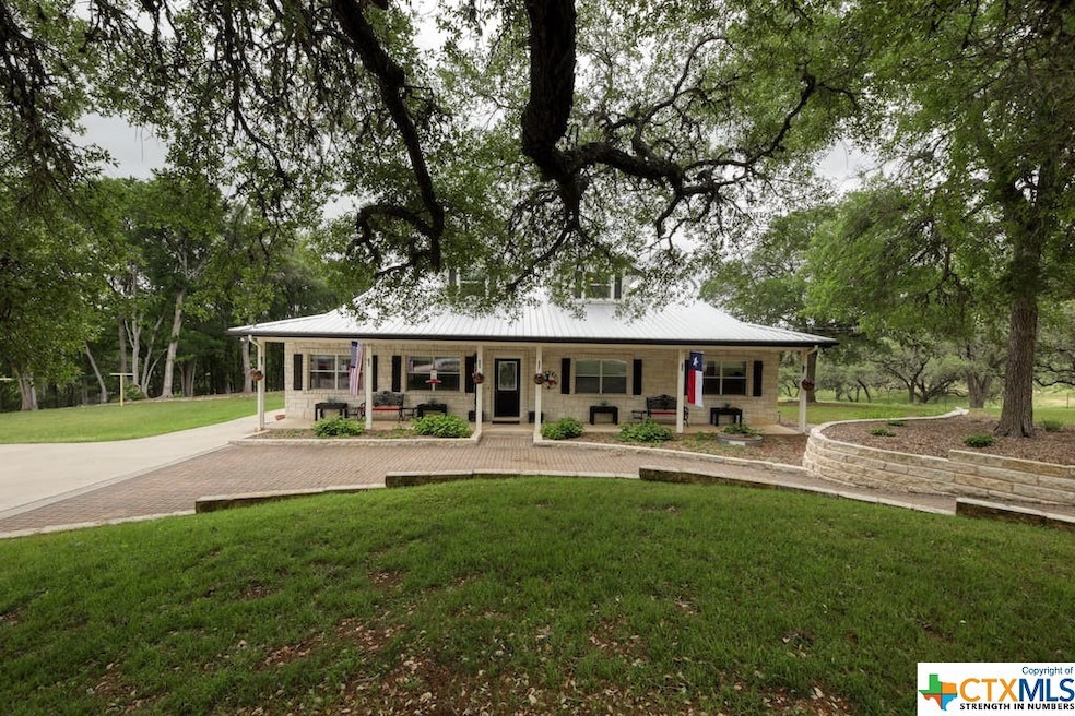 341 Lovejoy Ln, San Marcos, TX 78666 - photo 1