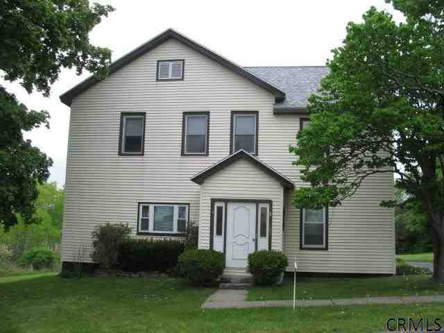 608 Fon Clair St, Johnstown, NY 12095 - photo 1