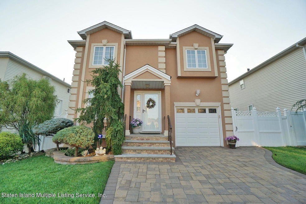 40 Savo Loop, Staten Island, NY 10309 - photo 1