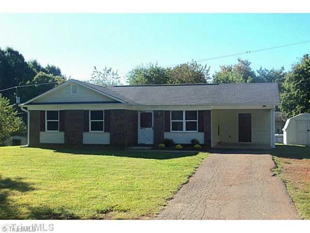 318 Northfield Dr, King, NC 27021 - photo 1