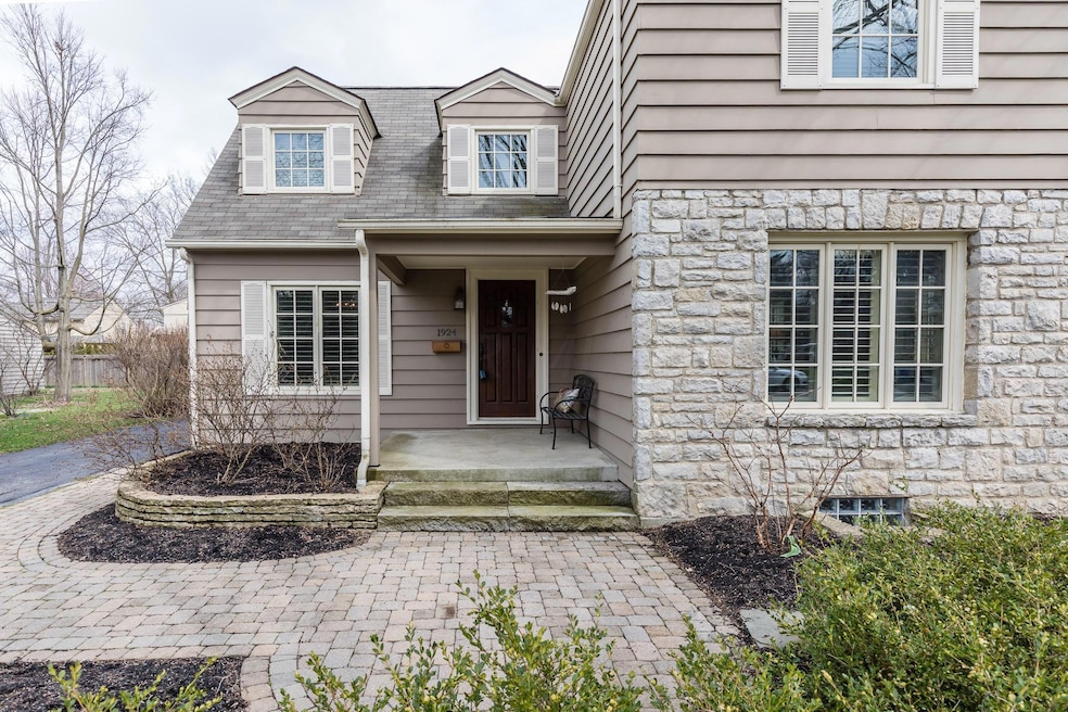 1924 Glenn Ave-04