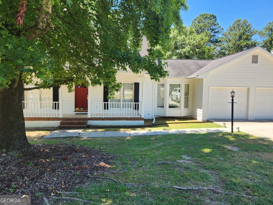 118 Heathwood Dr, Macon, GA 31206 - photo 1