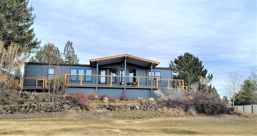 20761 Valentine St unit 20, Bend, OR 97701 - photo 1