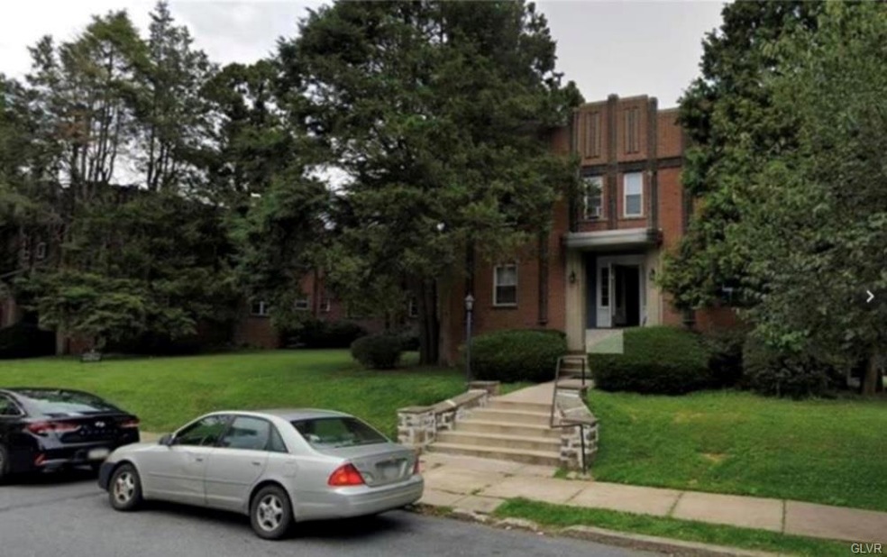 704 6th Ave unit 1, Bethlehem, PA 18018 - photo 1