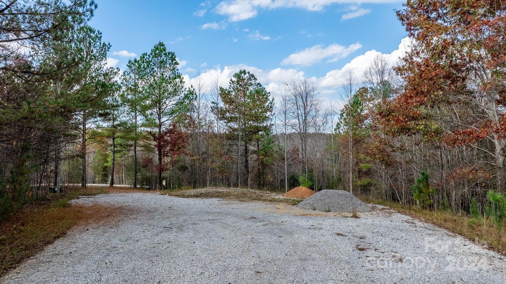 65 Smoothstem Ct unit 85, Nebo, NC 28761 - photo 1