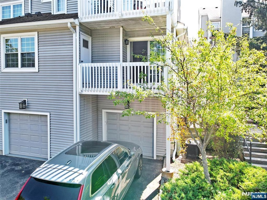 9 Hedgerow Dr unit 61, Englewood, NJ 07631 - photo 1