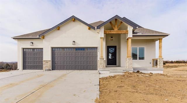 11214 Zarda Dr, Lenexa, KS 66227 - photo 1