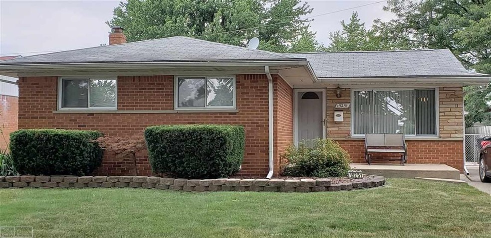 15251 Everly St, Roseville, MI 48066 - photo 1