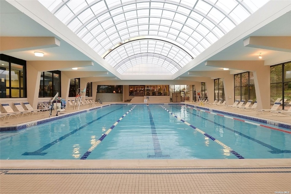 The Bay Club unit 17F, Bayside, NY 11360 - photo 1