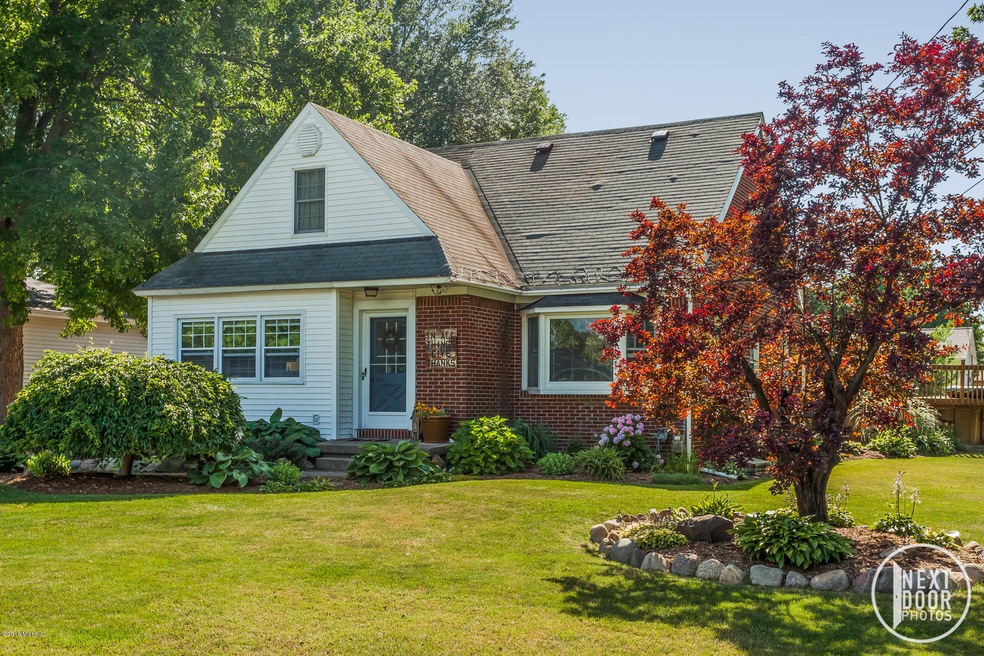 8255 Freeland Ave SW, Byron Center, MI 49315 - photo 1