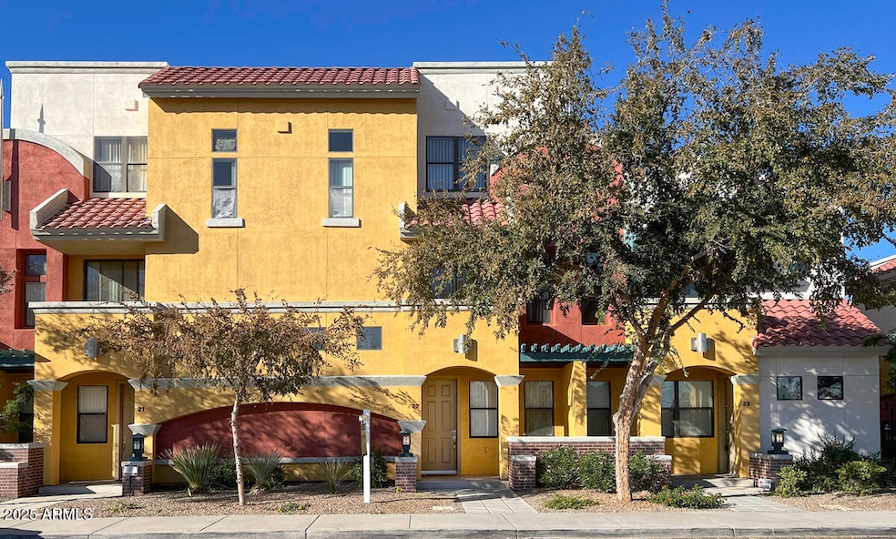 123 N Washington St unit 22, Chandler, AZ 85225 - photo 1