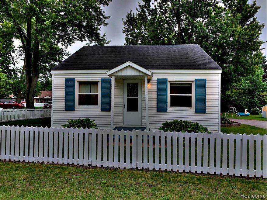 1704 Holland Ave