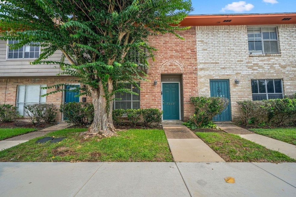 7817 Fuqua St unit 7817, Houston, TX 77075 - photo 1