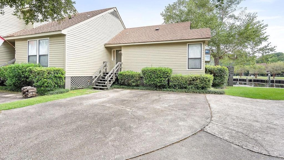 63 Chamale Cove unit 63, Slidell, LA 70460 - photo 1