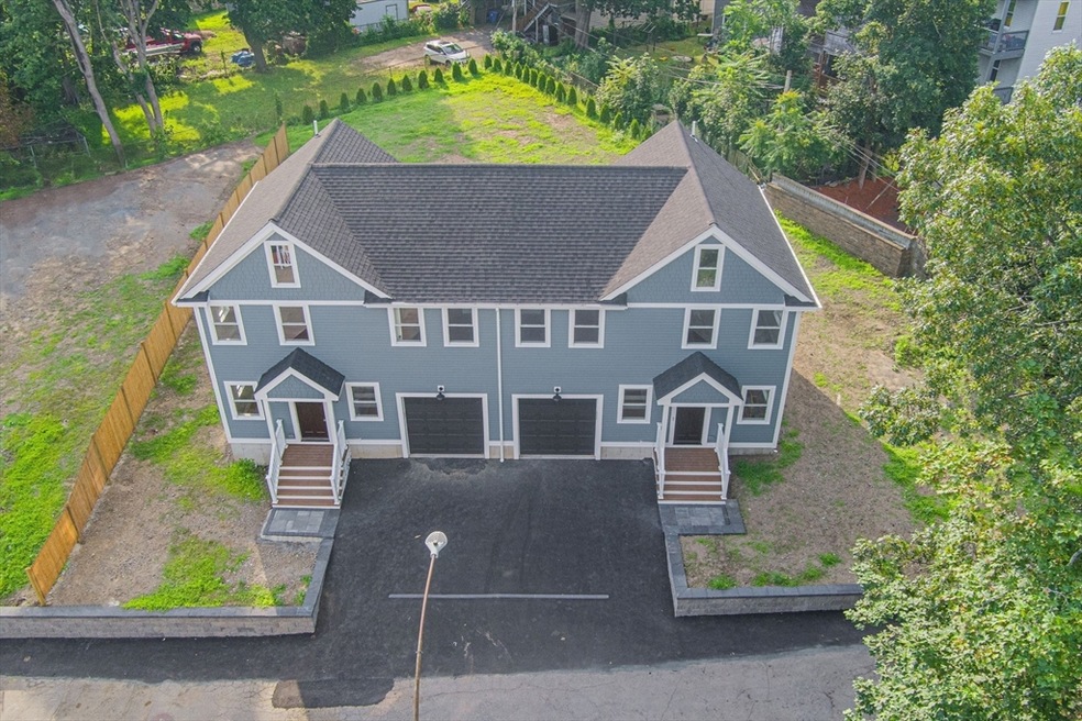 Pending $699,990 • Co-Listing Agent