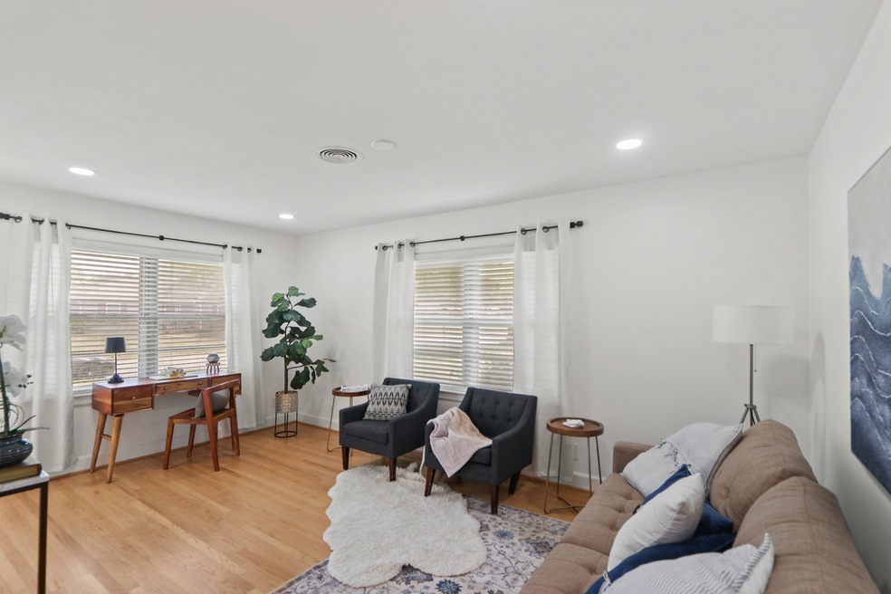 5105 Verdome Ln, Houston, TX 77092 - photo 1