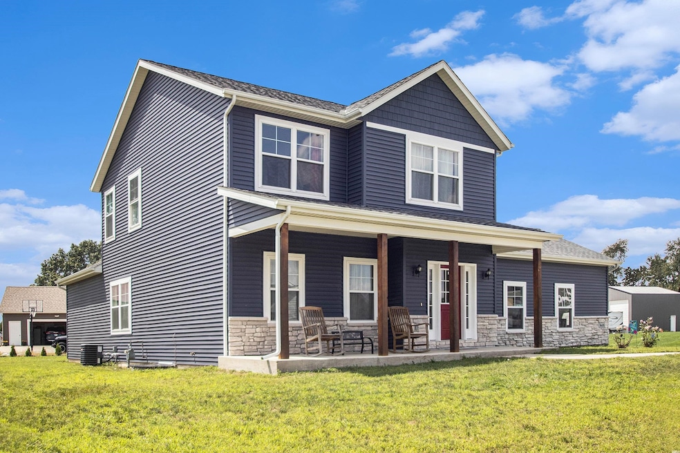 30418 Pine Bluff Dr, Elkhart, IN 46517 - photo 1