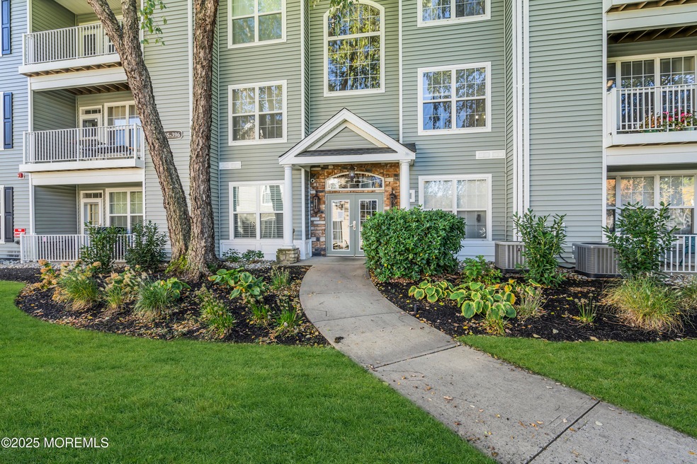 394 Saint Andrews Place unit 2432, Manalapan, NJ 07726 - photo 1
