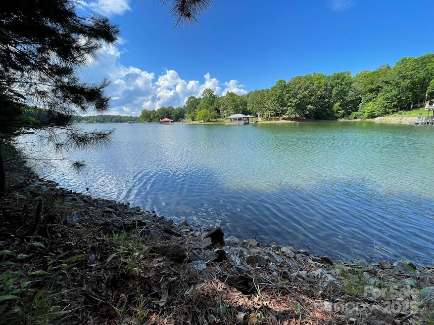 Under Contract $550,000