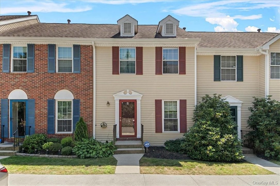 6 Cumberland Ct, Peekskill, NY 10566 - photo 1