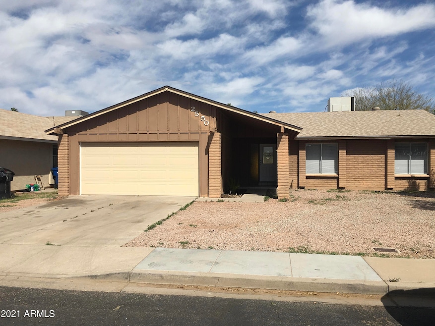 2550 E Holmes Ave, Mesa, AZ 85204 - photo 1