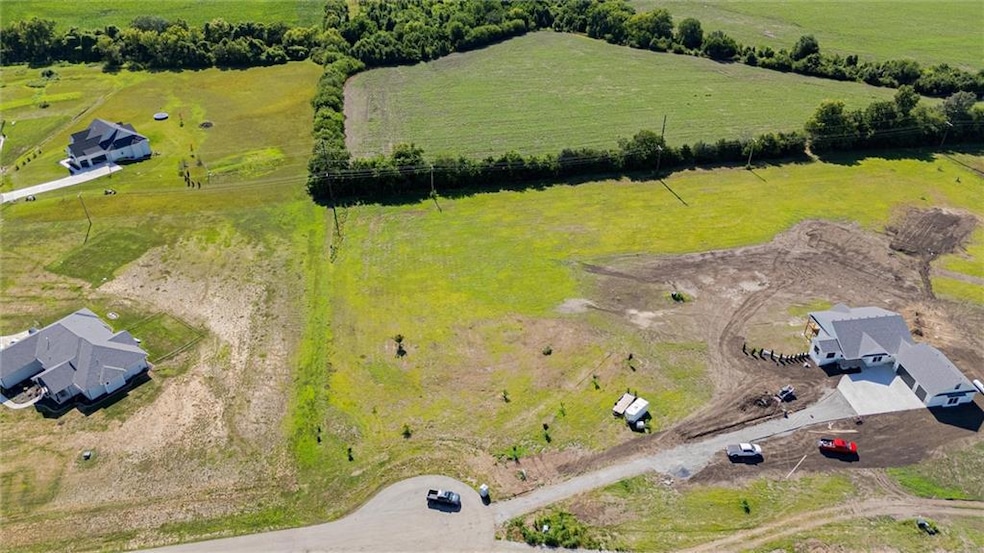 17910 S Keeler St, Lenexa, KS 66062 - photo 1